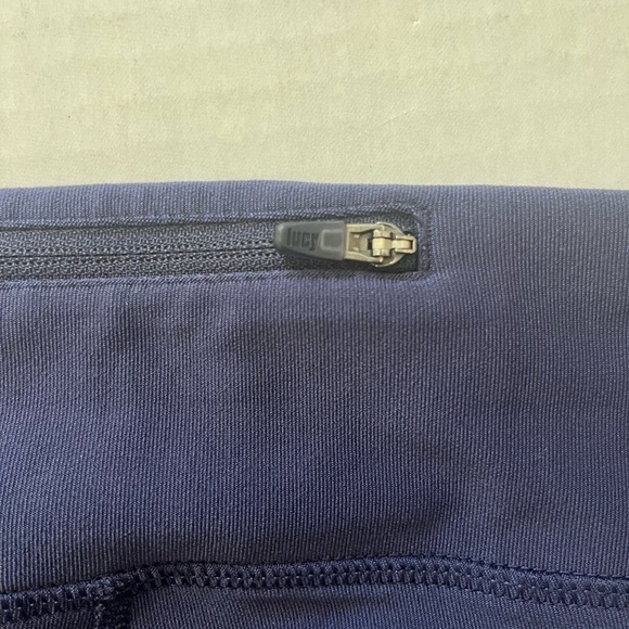 Lucy Tech Athletic Capris Navy Purple Size Medium - Picture 9 of 10